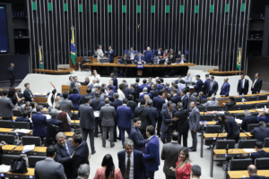 Câmara Aprova Castração Química Para Pedófilos: A Polêmica Decisão Que Divide Opiniões.